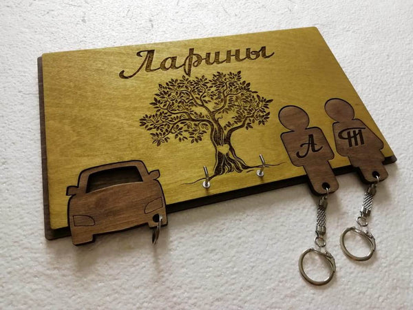 Personalized Wooden Key Holder with Couple Keychains – Wall Decor with Car & Family Design - IG Store