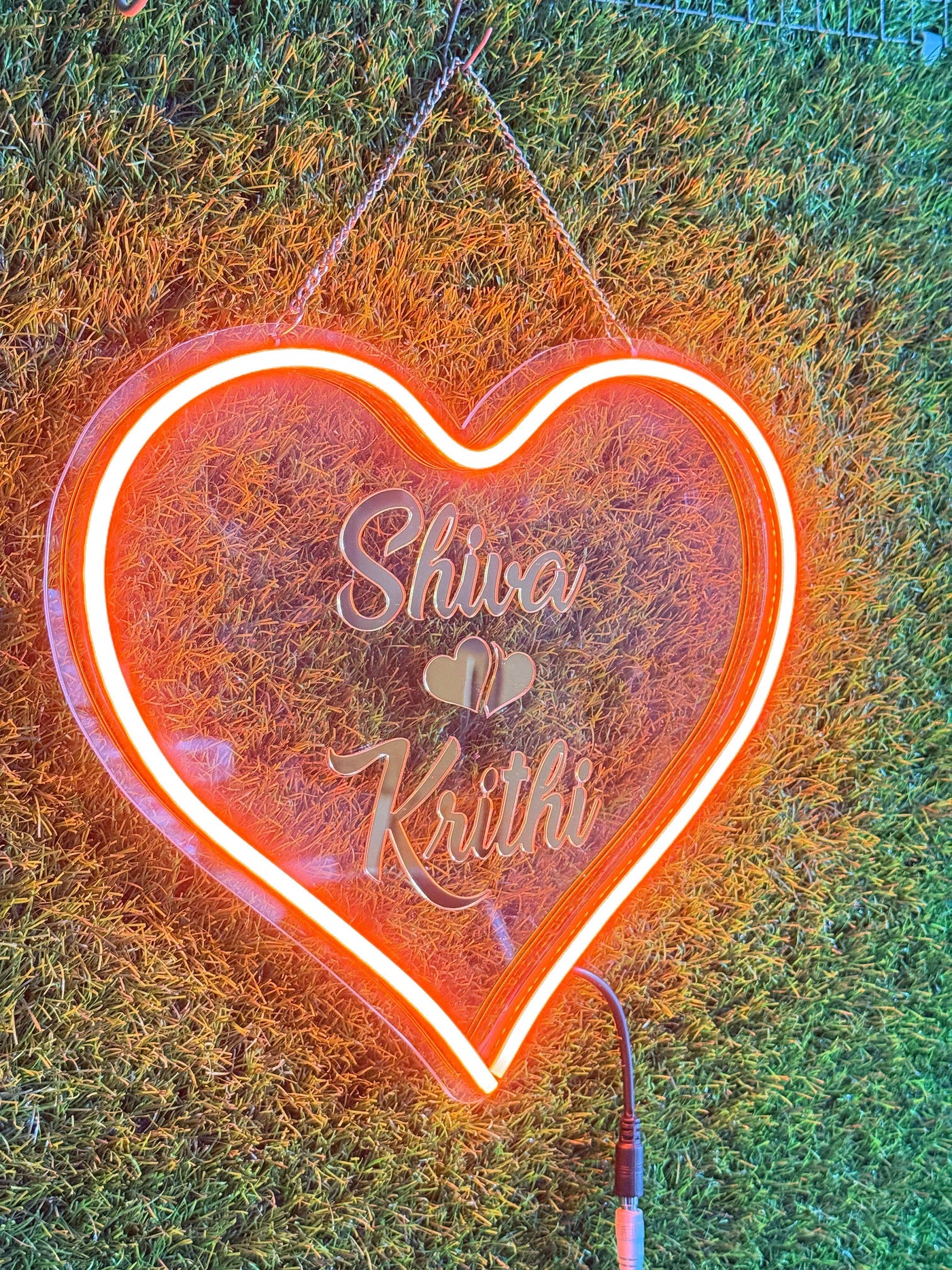 Personalised Round or Heart Neon Name Board – Custom Couples LED Light - IG Store