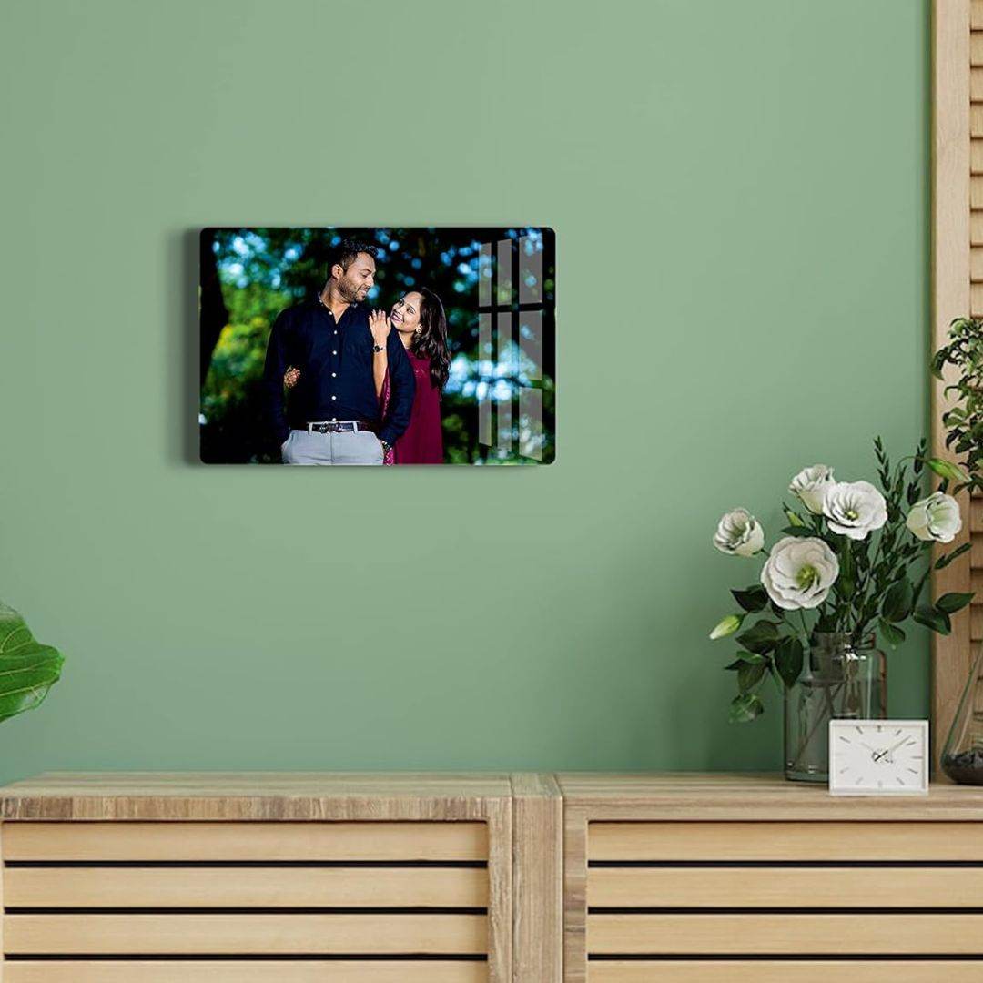 Acrylic Wall Mount Frameless Photo Frame – 8"x12" Clear Poster Frame for Anniversary, Birthday & Special Moments